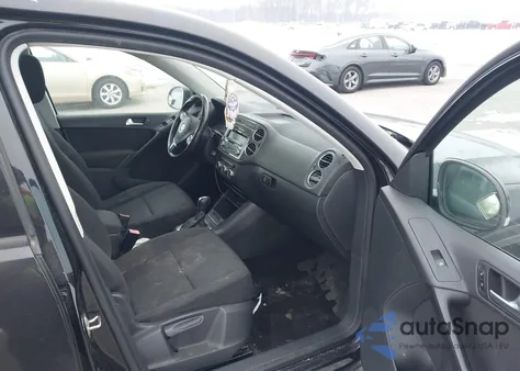 2013 Volkswagen Tiguan S z USA, uszkodzony, nr VIN WVGAV7AX6DW511835